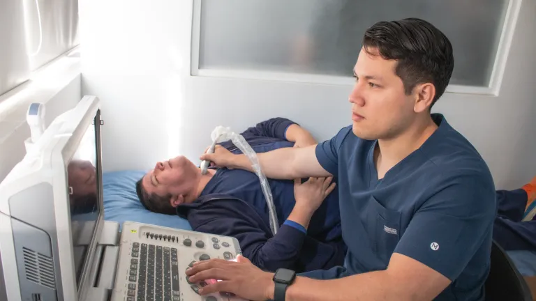 Diplomado en Ultrasonido Diagnóstico para Médicos 500 horas